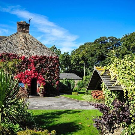 The Wyvill Arms Hotel Leyburn Exterior foto